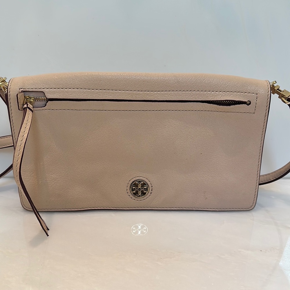 Beige Tory Burch bag